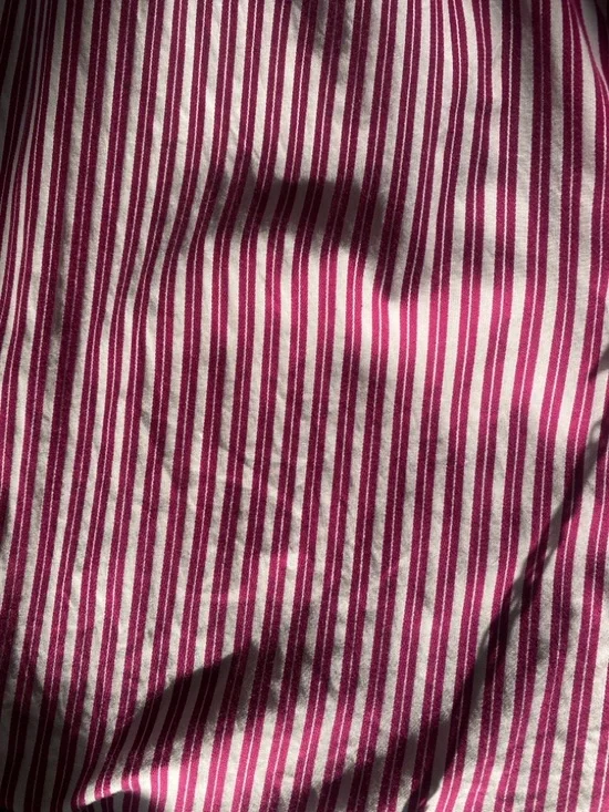 Hugo Boss Men's Red and White Stripe Dress Shirt Classic Fit Sz 16 1/2 (32/33) - Picture 6 of 9